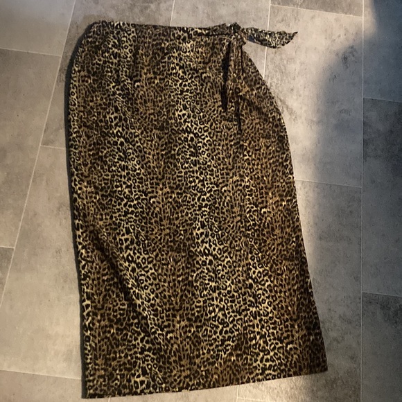 SAVION - Picture 2 of 13